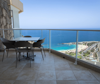 apartment with private jacuzzi